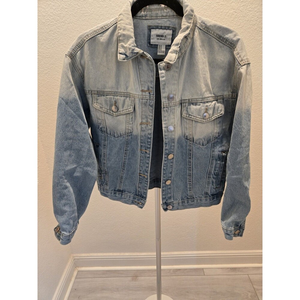 Forever 21 Medium Ombre Bleach Dip Dye Denim Trucker Jean Jacket Coat Light Wash